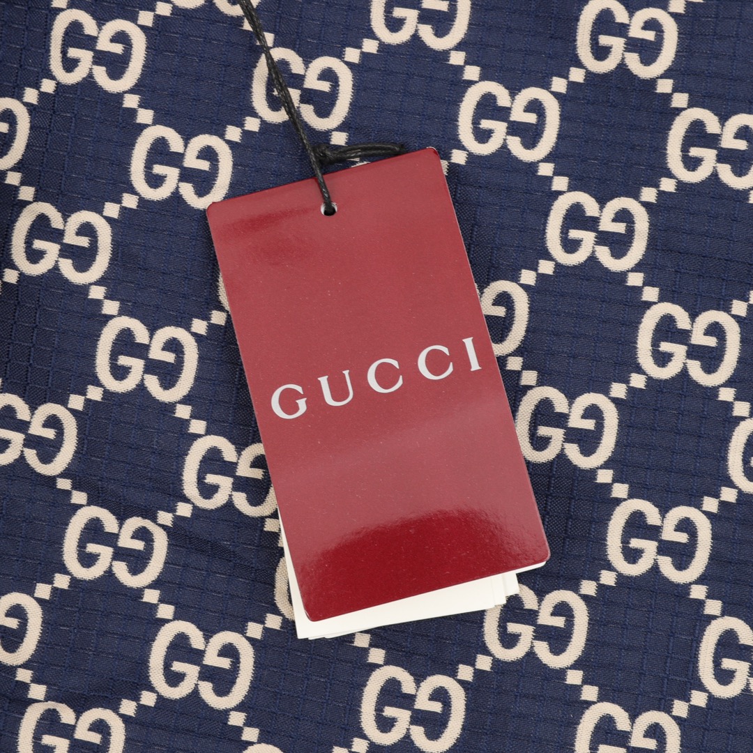 💰140
GUCCI/古驰 蓝色双GG提抽绳松紧腰短裤
Size：XS-L