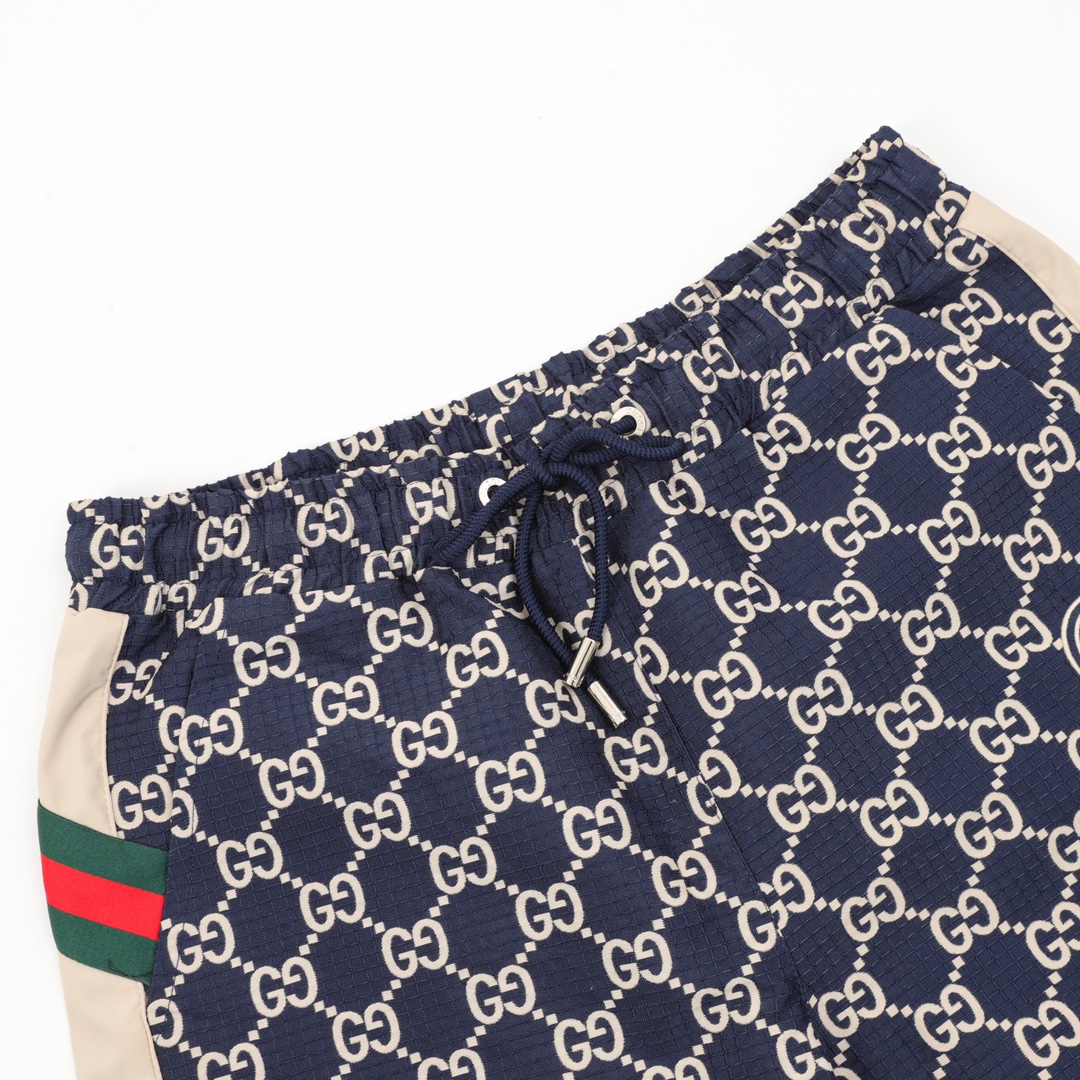 💰140
GUCCI/古驰 蓝色双GG提抽绳松紧腰短裤
Size：XS-L