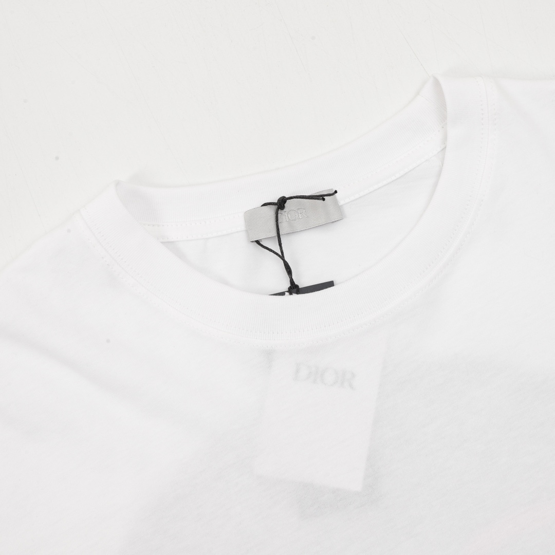 💰100
DIOR/迪奥 沙漠宇宙印花短袖T恤
size：XS-L