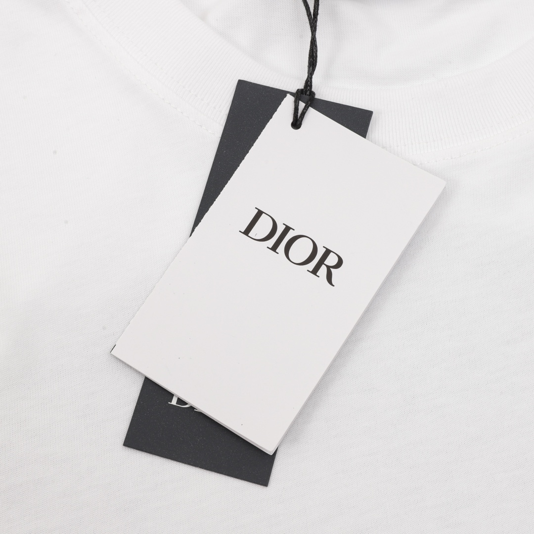 💰100
DIOR/迪奥 沙漠宇宙印花短袖T恤
size：XS-L