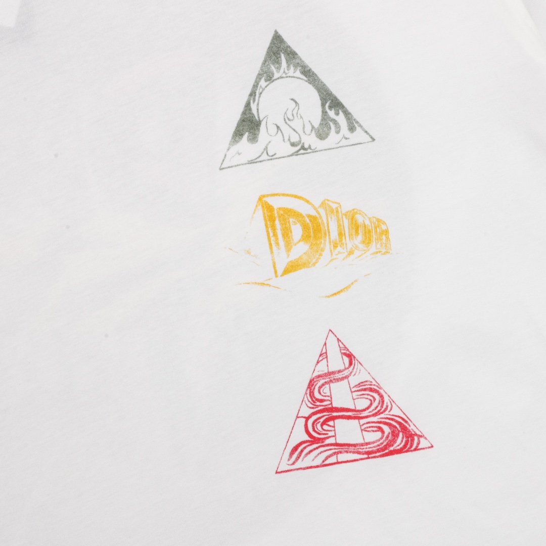 💰100
DIOR/迪奥 沙漠宇宙印花短袖T恤
size：XS-L