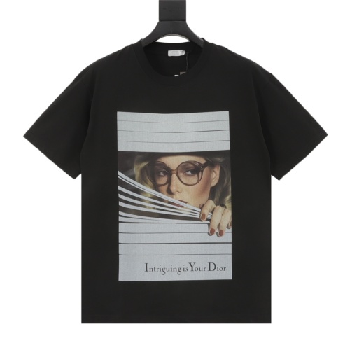 Dior 25SS Magazine Cover Print Short Sleeve T-Shirt - Unisex, Everyday Wear 1 Dior 25SS Magazine Cover Print Short Sleeve T-Shirt - Unisex, Everyday Wear