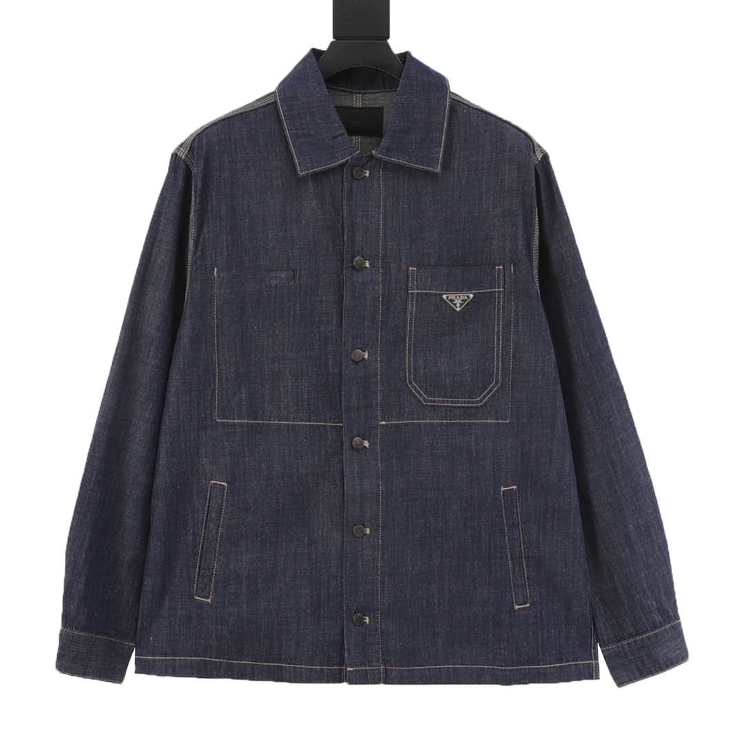 PRADA Chaqueta camisera denim PRD de cuatro bolsillos color liso con solapa simple, producto original comprado en 17885…