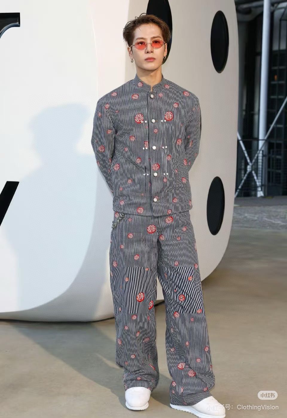 LOUIS VUITTON LV 联名款 樱花刺绣竖条纹套装牛仔外套 上身效果#