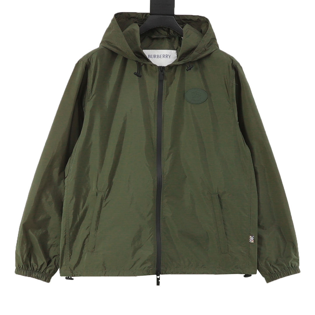 BURBERRY La chaqueta con junta de sello de caballero de caballo de guerra con espalda Burberry BBR está confeccionada c…