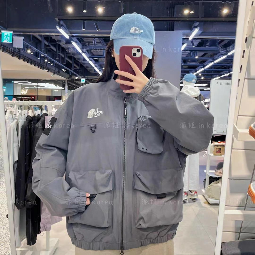 THE North Face TNF 北面纯色拉链机能户外夹克 上身效果#