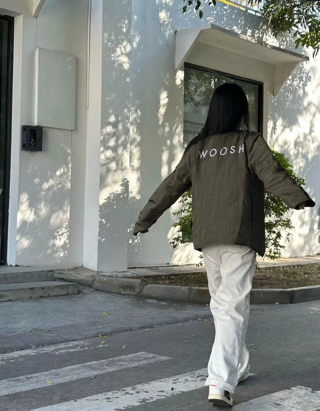 Nike Sportswear Swoosh 双勾刺绣宽松绗缝棉服 上身效果#