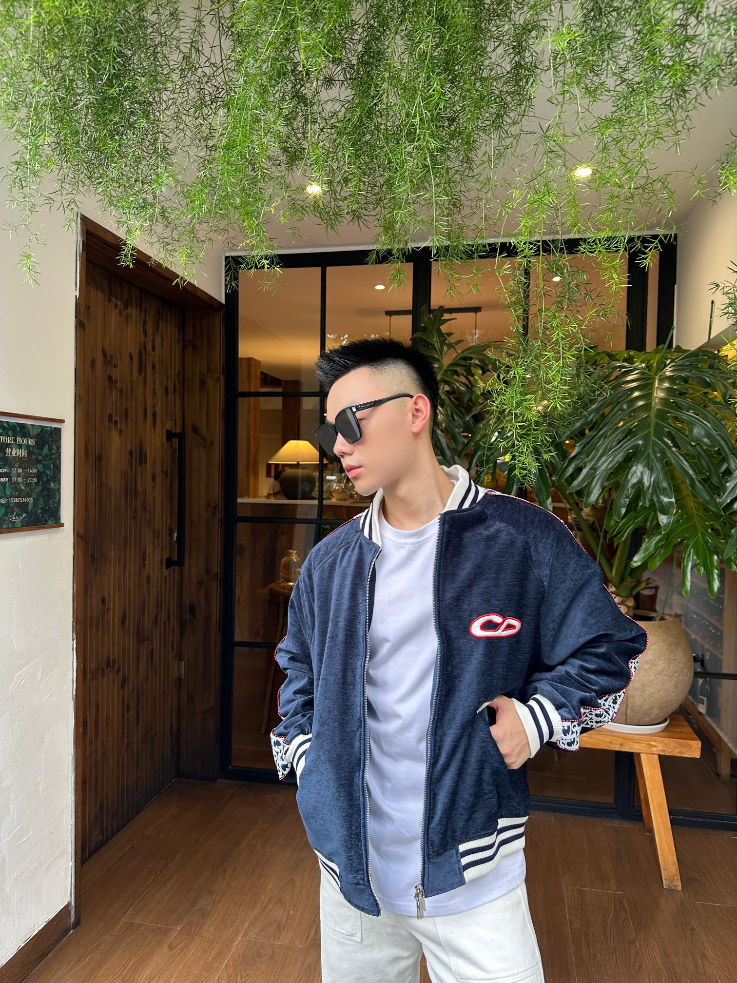 DIOR X KAWS 蛇年限定织带棒球服外套 上身效果#