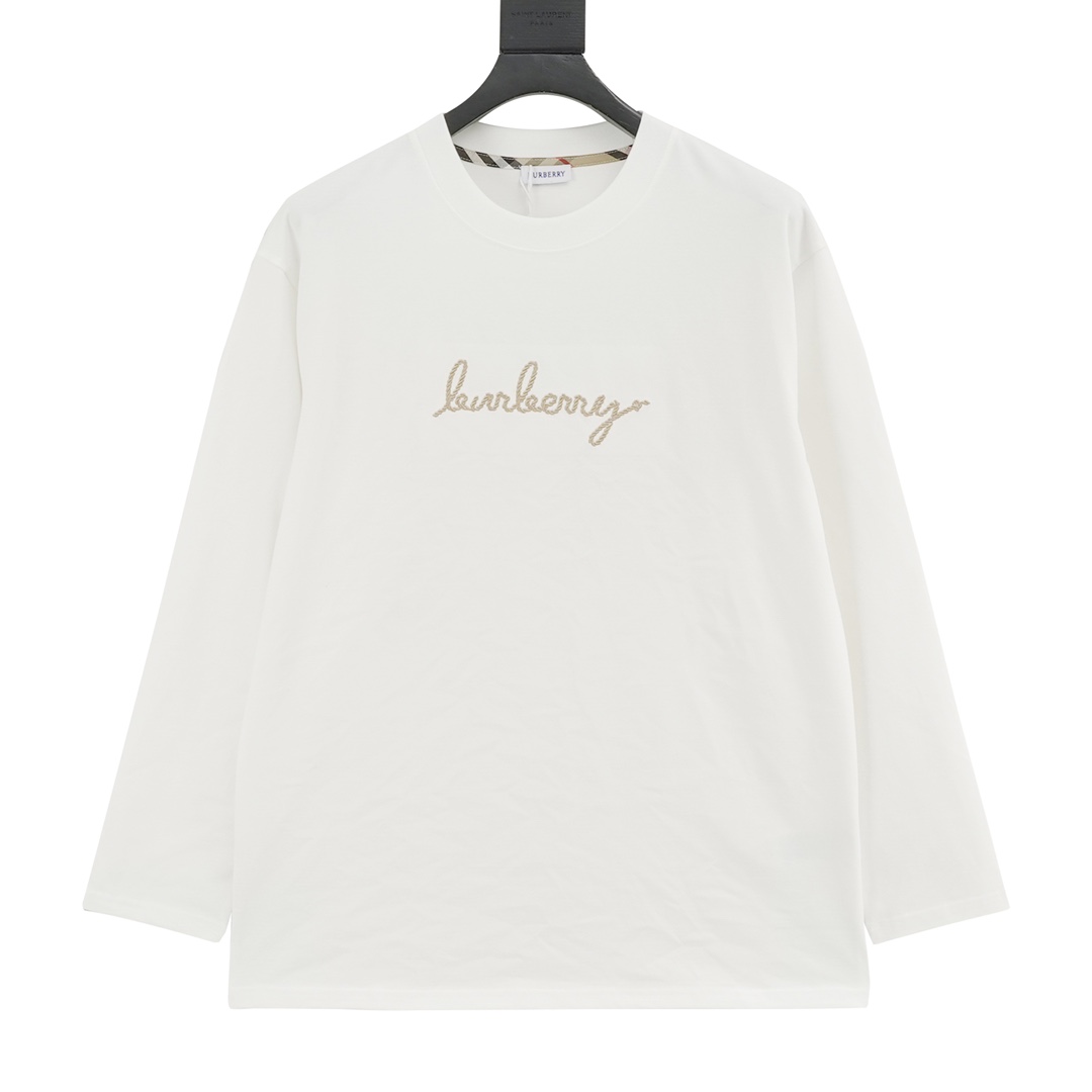 El pecho característico de Burberry/Burberry y las mangas largas love horse están hechos de telas personalizadas. Se ag…