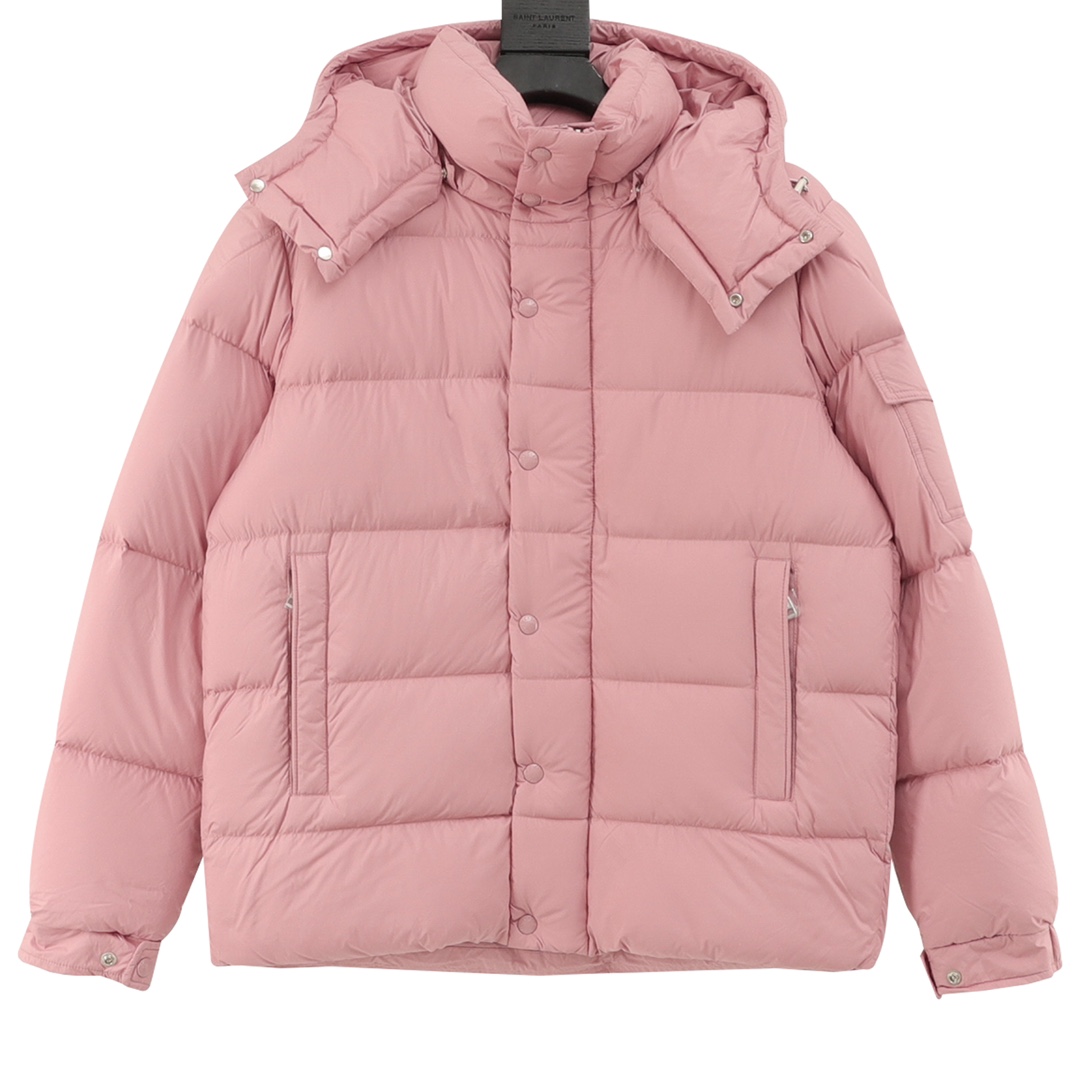 Plumón Moncler/Montclair Maya con acabado mate. Esta chaqueta corta de plumón Vezere es una prenda básica de abrigo que…