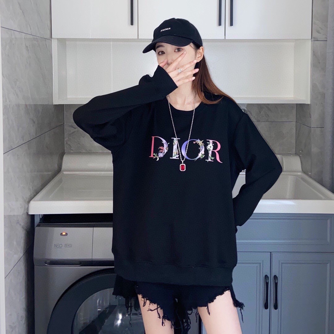 DIOR/迪奥 渐变花卉字母刺绣圆领卫衣 上身效果#