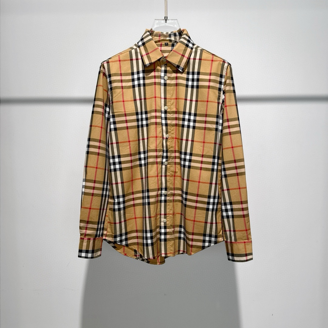 NO:549054,Bu 2025 counter latest plaid casual shirt, latest classic plaid style, customized original fabric is elastic and unrestrained, and the upper body is comfortable. The quality rod is super good in style, and can be business and casual!  Highly recommended version!  Code number M-3XL, Shirts,alexander wang19860909Bu 2025专柜最新款格子休闲衬衫 ,最新经典格子款,定制原版面料有弹力无束缚,上身舒适.品质杆杆的,版型超好,可商务可休闲！强烈推荐款！ 码数M-3XL,,shirts,alexander wang,Men's clothing