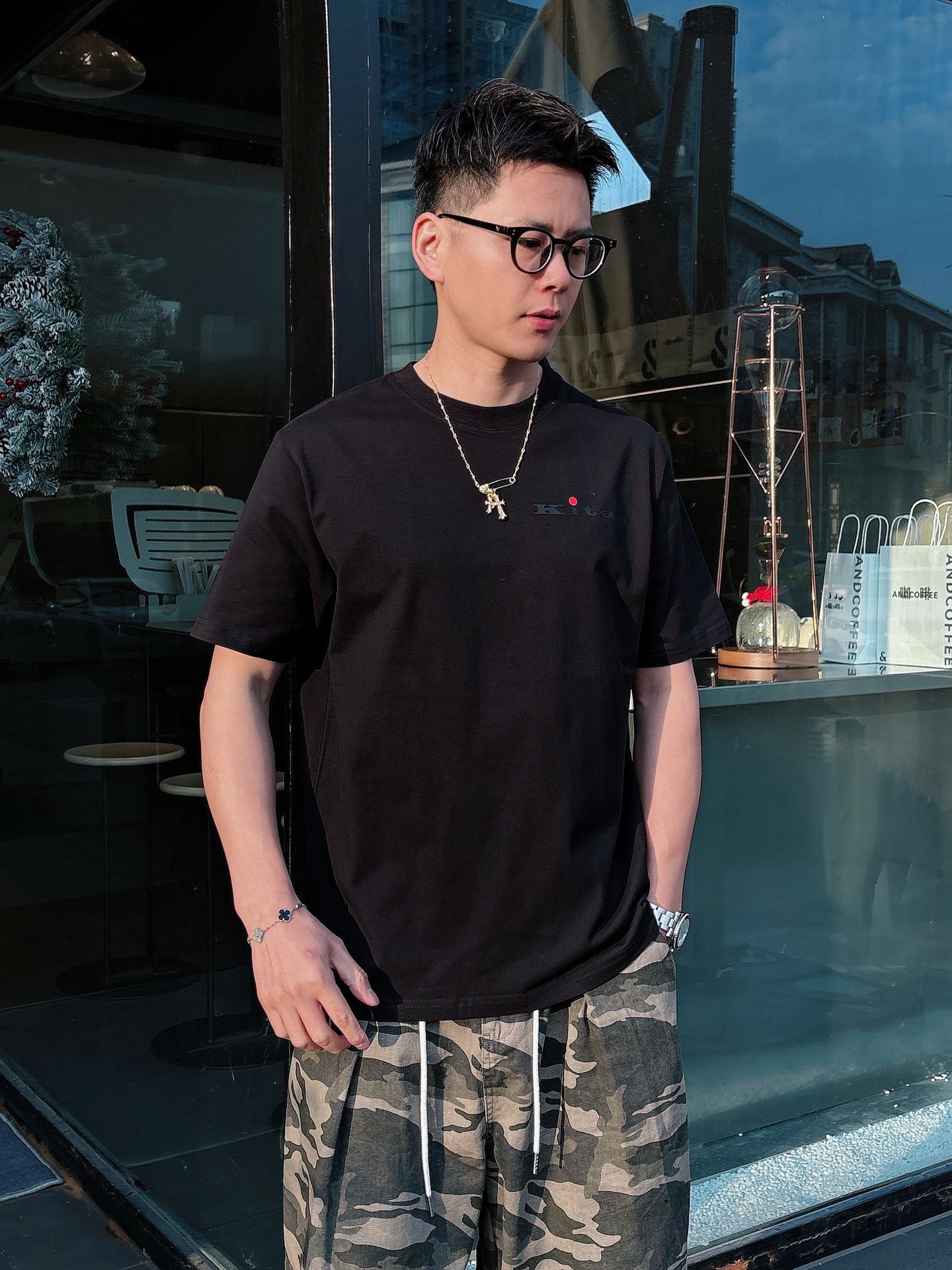  KITON#  2025春夏新款首发专柜最新款短袖圆领T恤 高端订制 设计前卫时尚！品牌logo重工艺