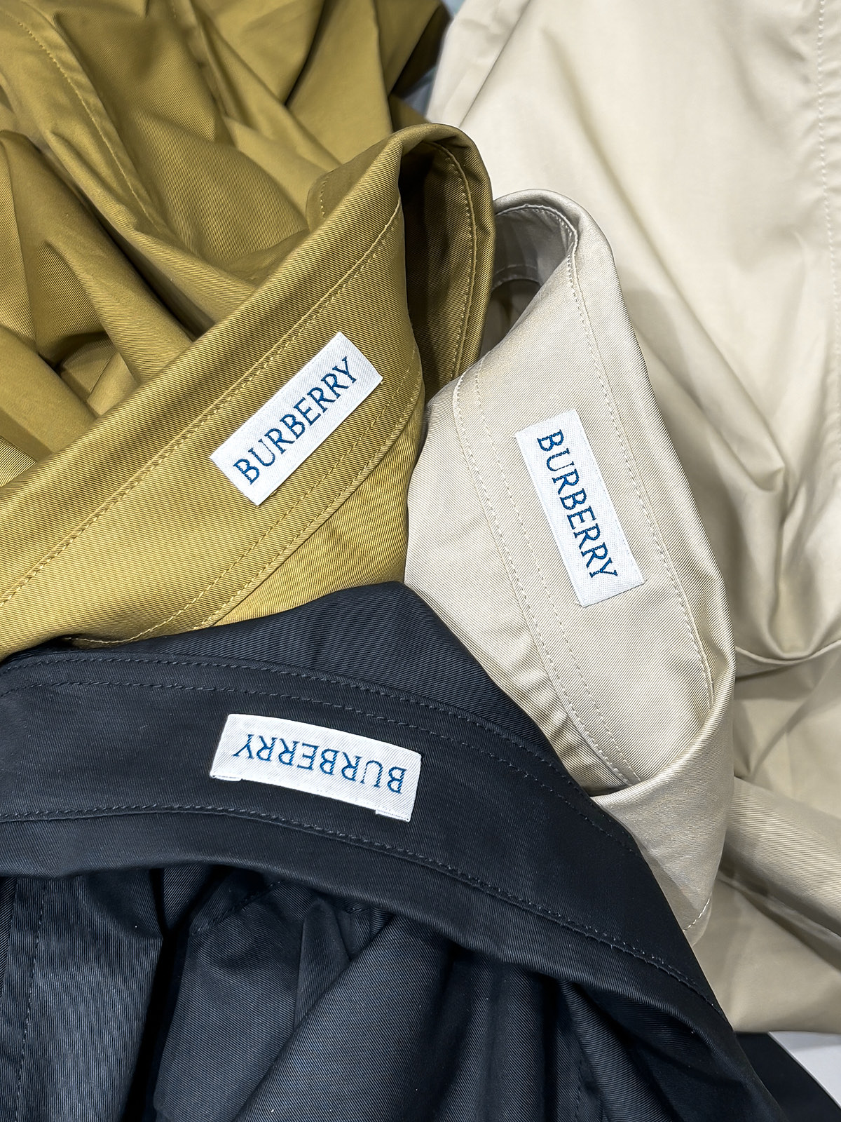 合照细节 巴宝莉休闲长袖衬衫，贸易公司渠道货，100%纯正血统，24年早秋新品，高端泰国代工出品，经典常