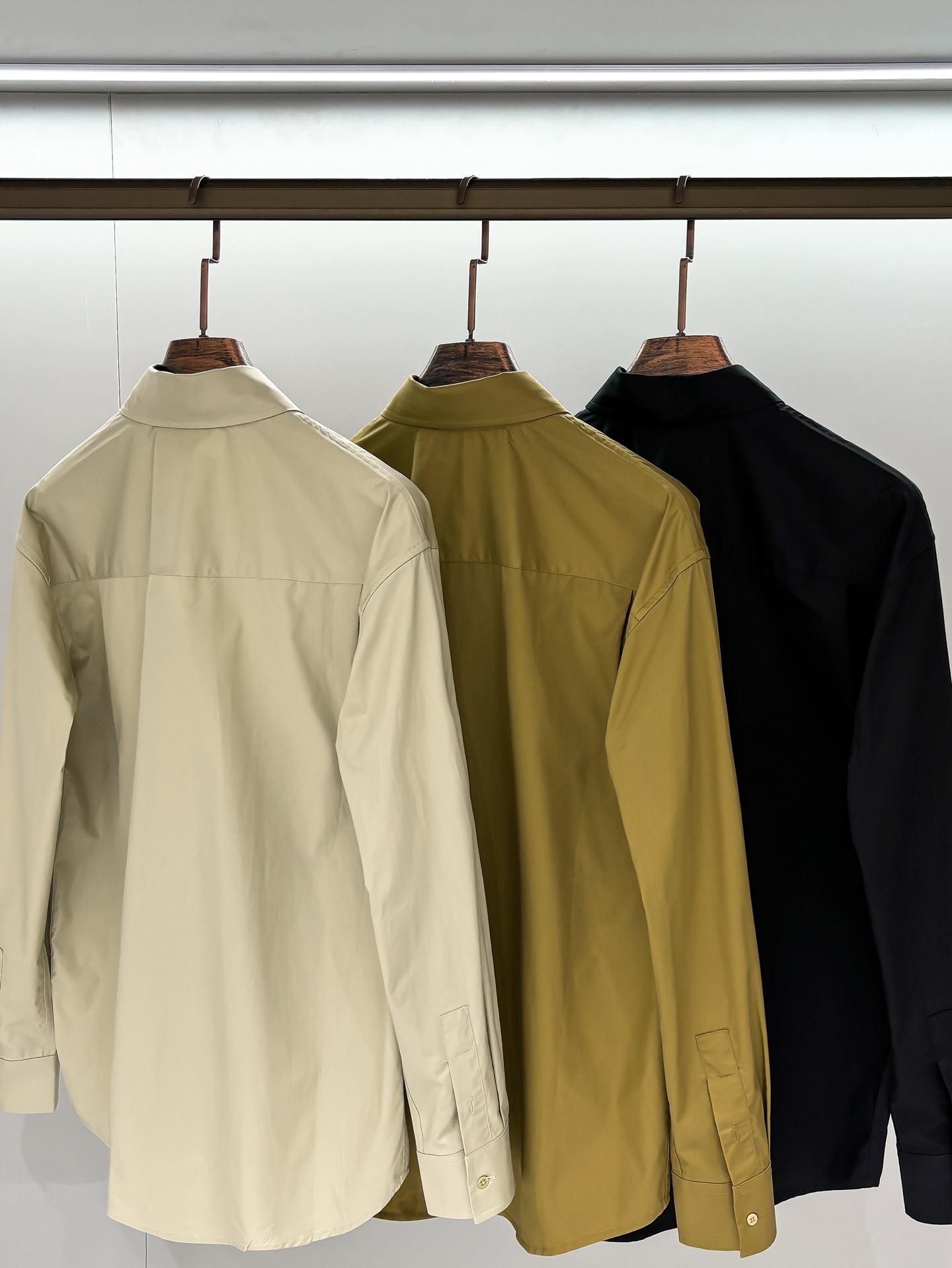 合照细节 巴宝莉休闲长袖衬衫，贸易公司渠道货，100%纯正血统，24年早秋新品，高端泰国代工出品，经典常