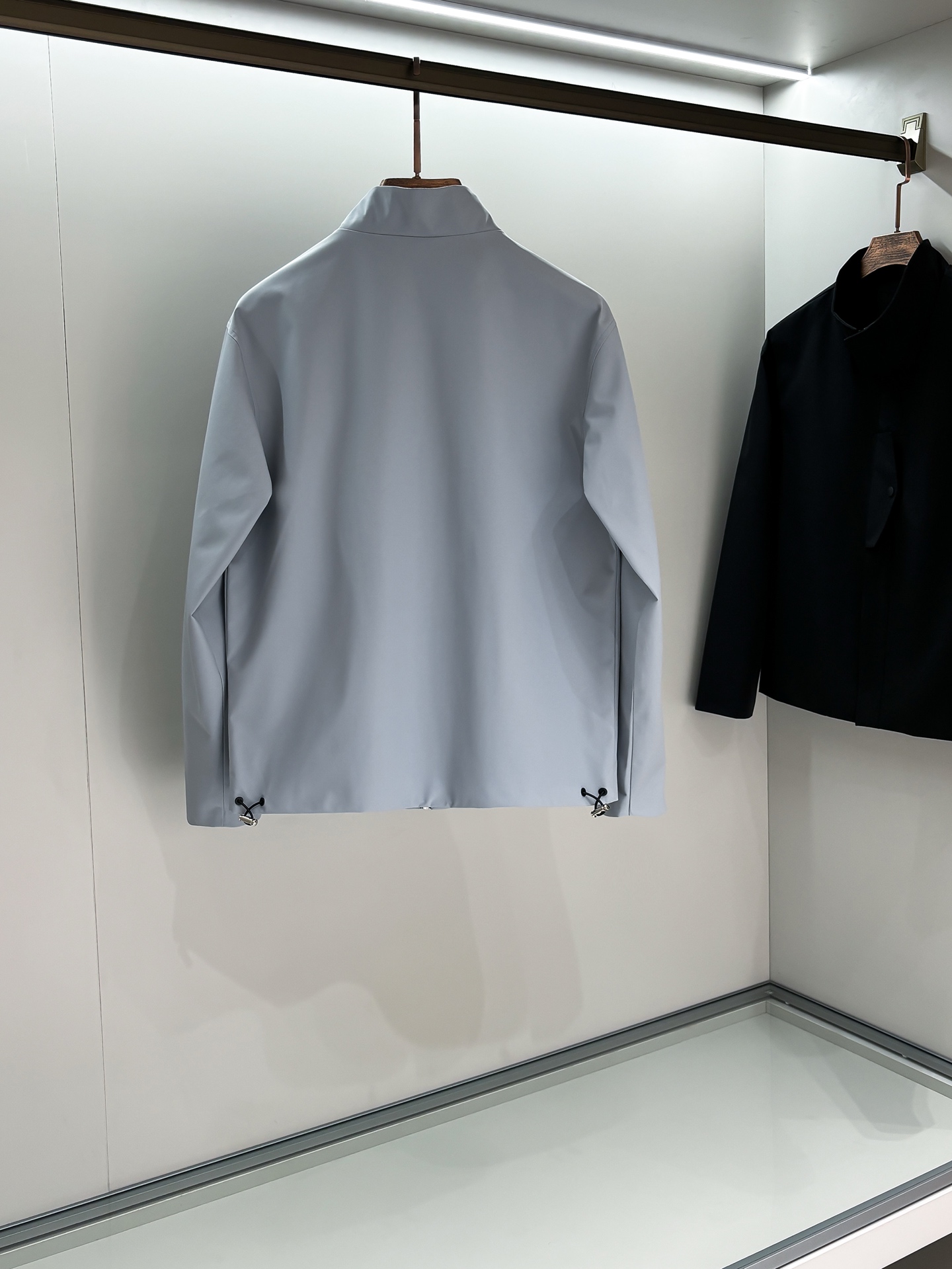 ZEG2025开秋新款男士夹克外套立领，立领款式 高定专柜面料 透气舒适度高，细节无可挑剔，品牌元素设计