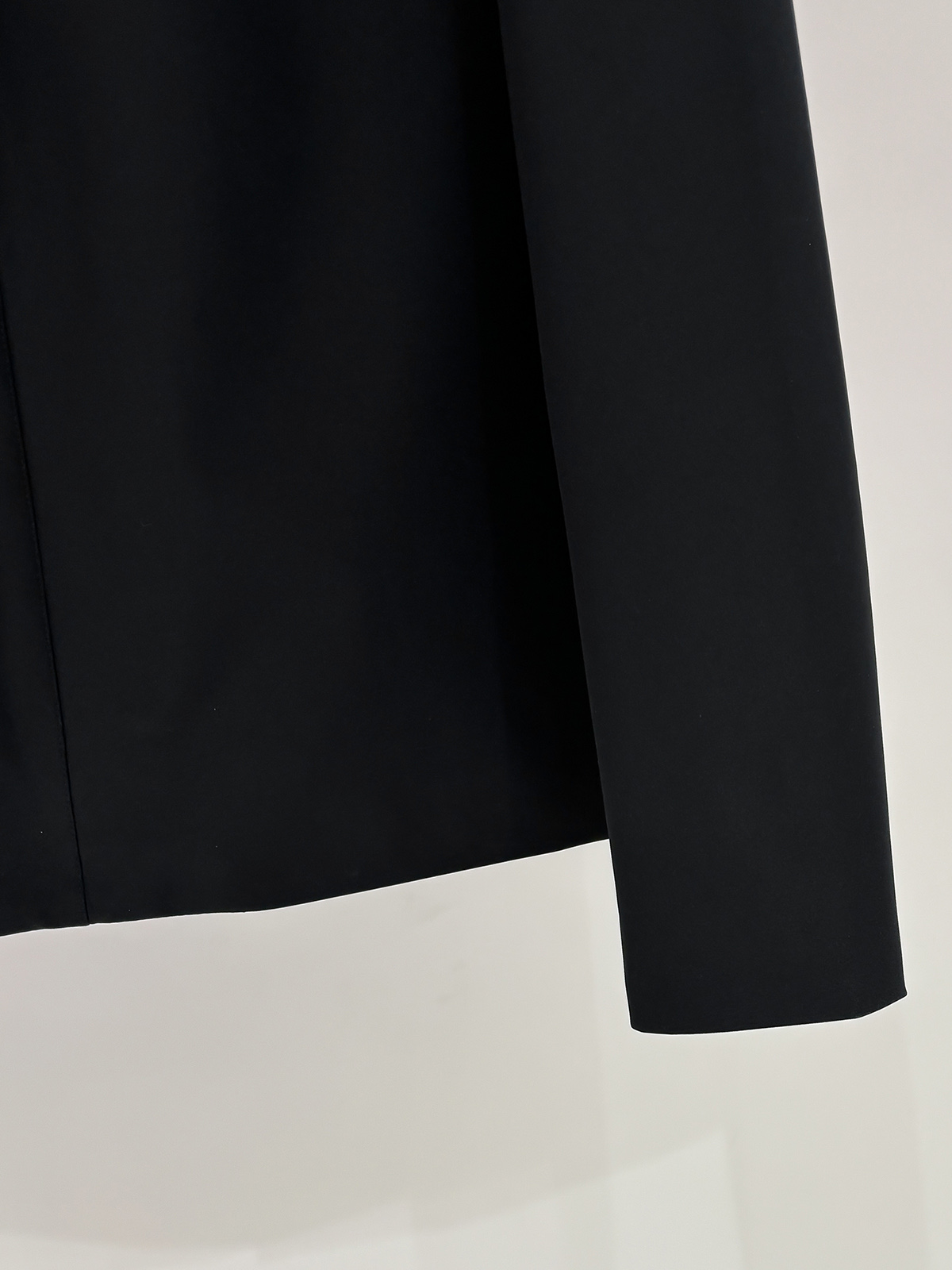 ZEG2025开秋新款男士夹克外套立领，立领款式 高定专柜面料 透气舒适度高，细节无可挑剔，品牌元素设计