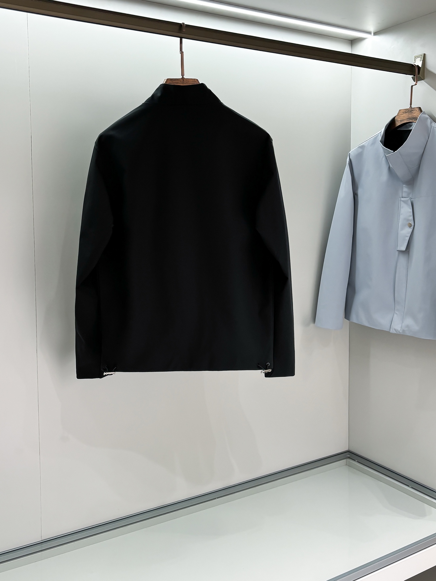 ZEG2025开秋新款男士夹克外套立领，立领款式 高定专柜面料 透气舒适度高，细节无可挑剔，品牌元素设计