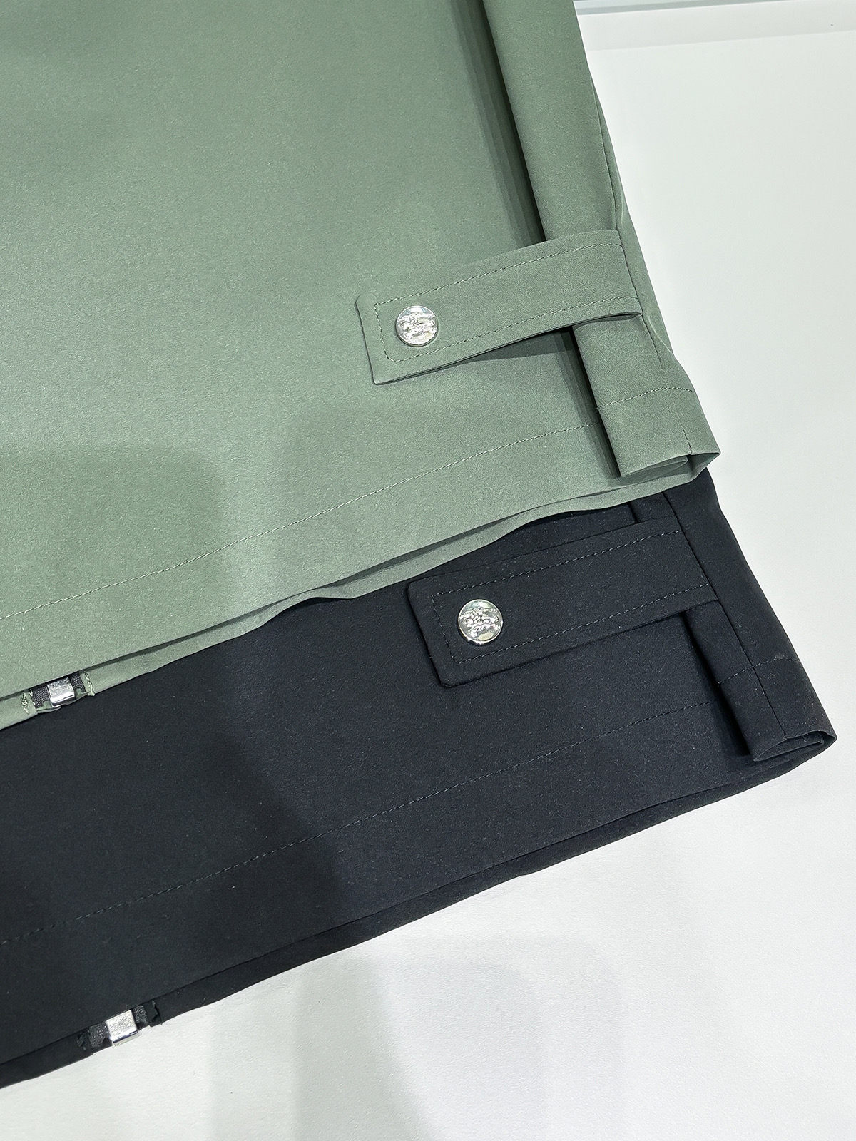 合照细节 Burber新品发售男士翻领夹克外套，可商务可休闲日常穿搭！上身修饰身形、将时装美学和新都市商