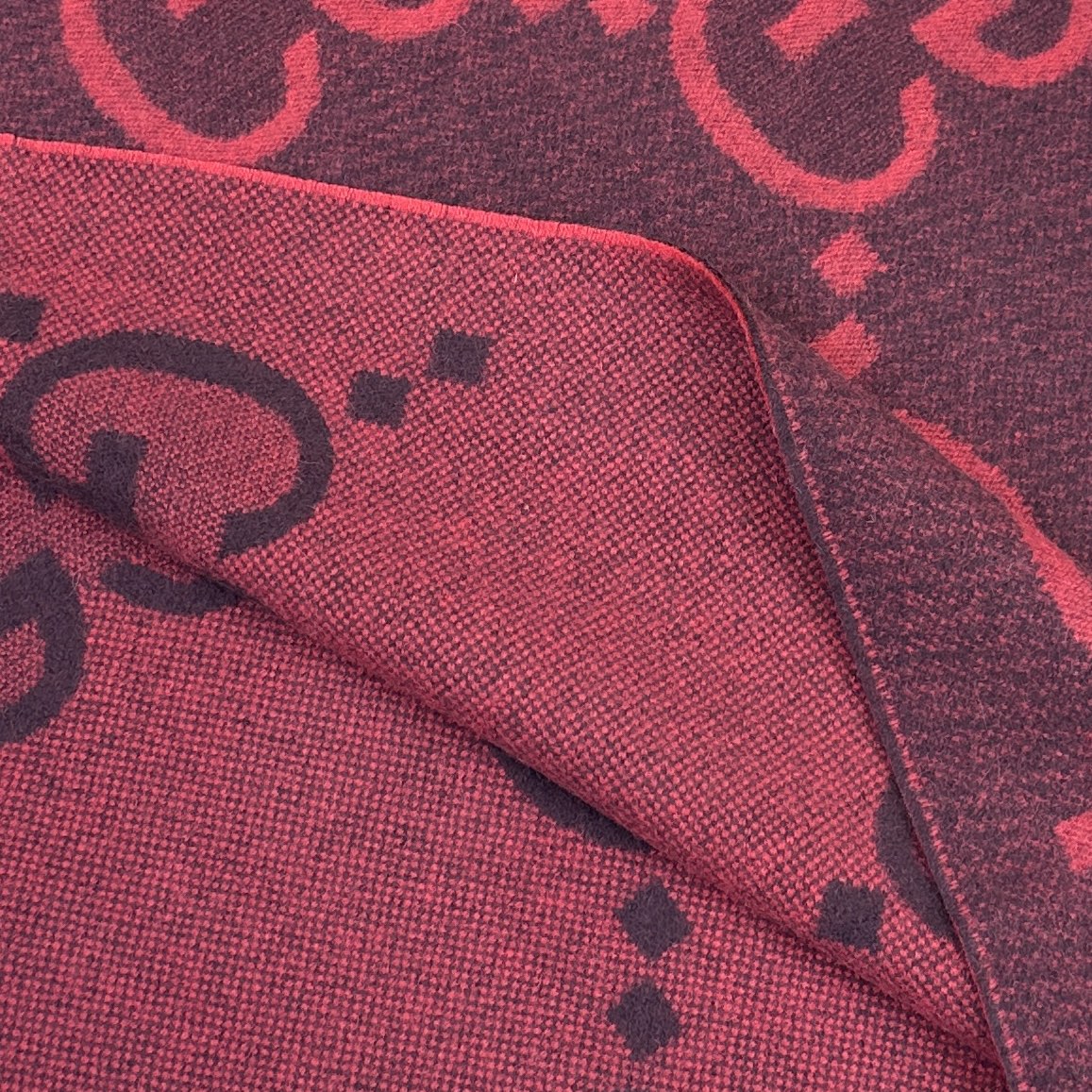 Gucci Jacquard Cashmere Scarf 200*45cm in Red and Burgundy 9 i1696915534 3017 7
