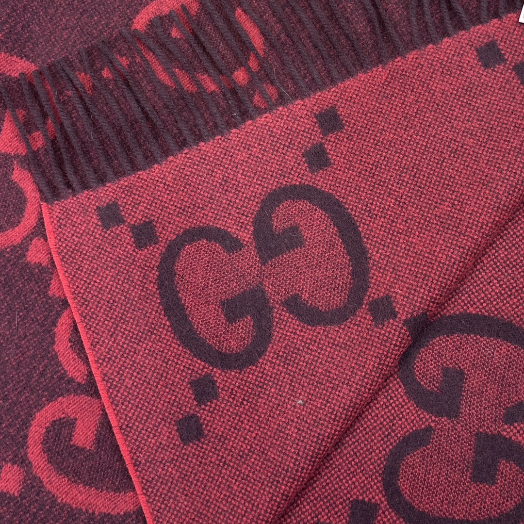 Gucci Jacquard Cashmere Scarf 200*45cm in Red and Burgundy 8 i1696915534 823 6
