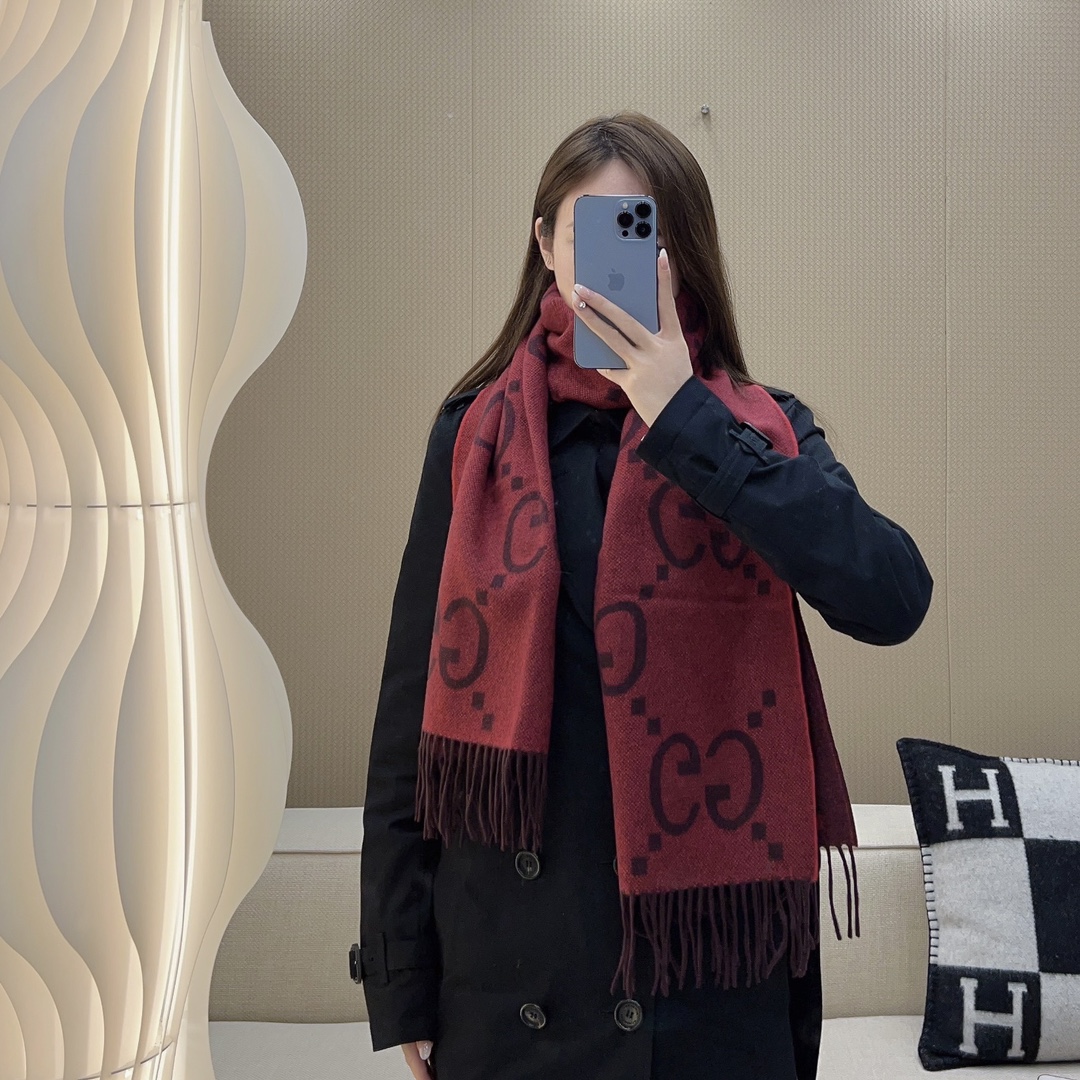 Gucci Jacquard Cashmere Scarf 200*45cm in Red and Burgundy 10 i1696915534 8680 8