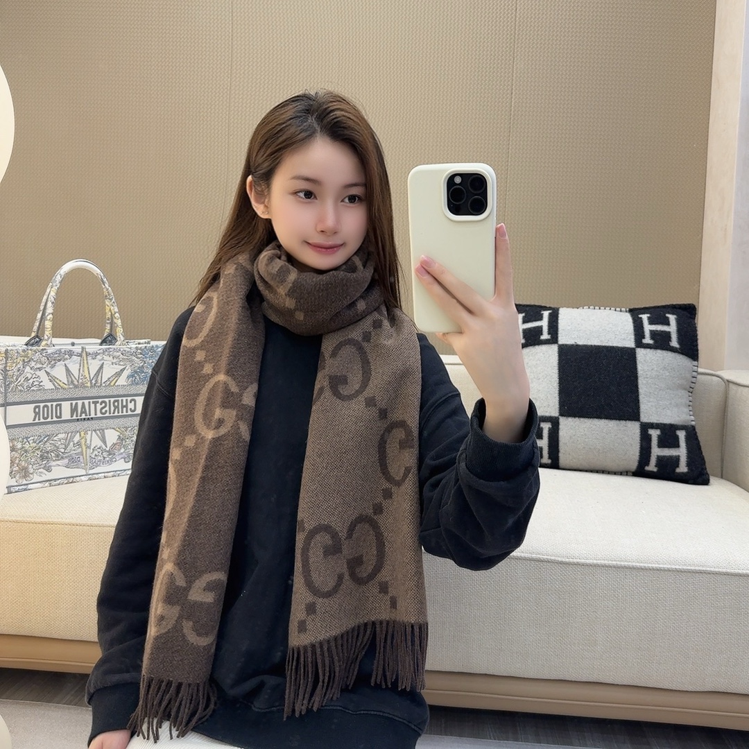 Gucci Beige & Brown GG Jacquard Wool Scarf Shawl, Soft & Warm, 200x45cm 10 i1698213227 8825 8