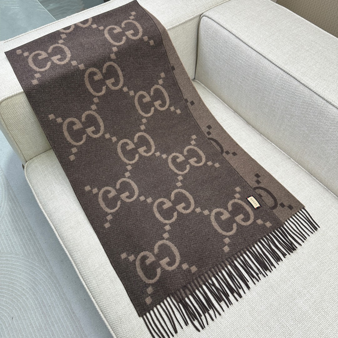 Gucci Beige & Brown GG Jacquard Wool Scarf Shawl, Soft & Warm, 200x45cm 3 i1698213227 9544 1