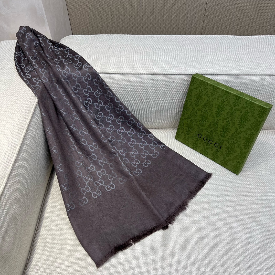 Gucci Jacquard Wool-Silk Scarf, 45x180cm, Double-Sided, Contrasting Colors 4 i1726820574 4401 4