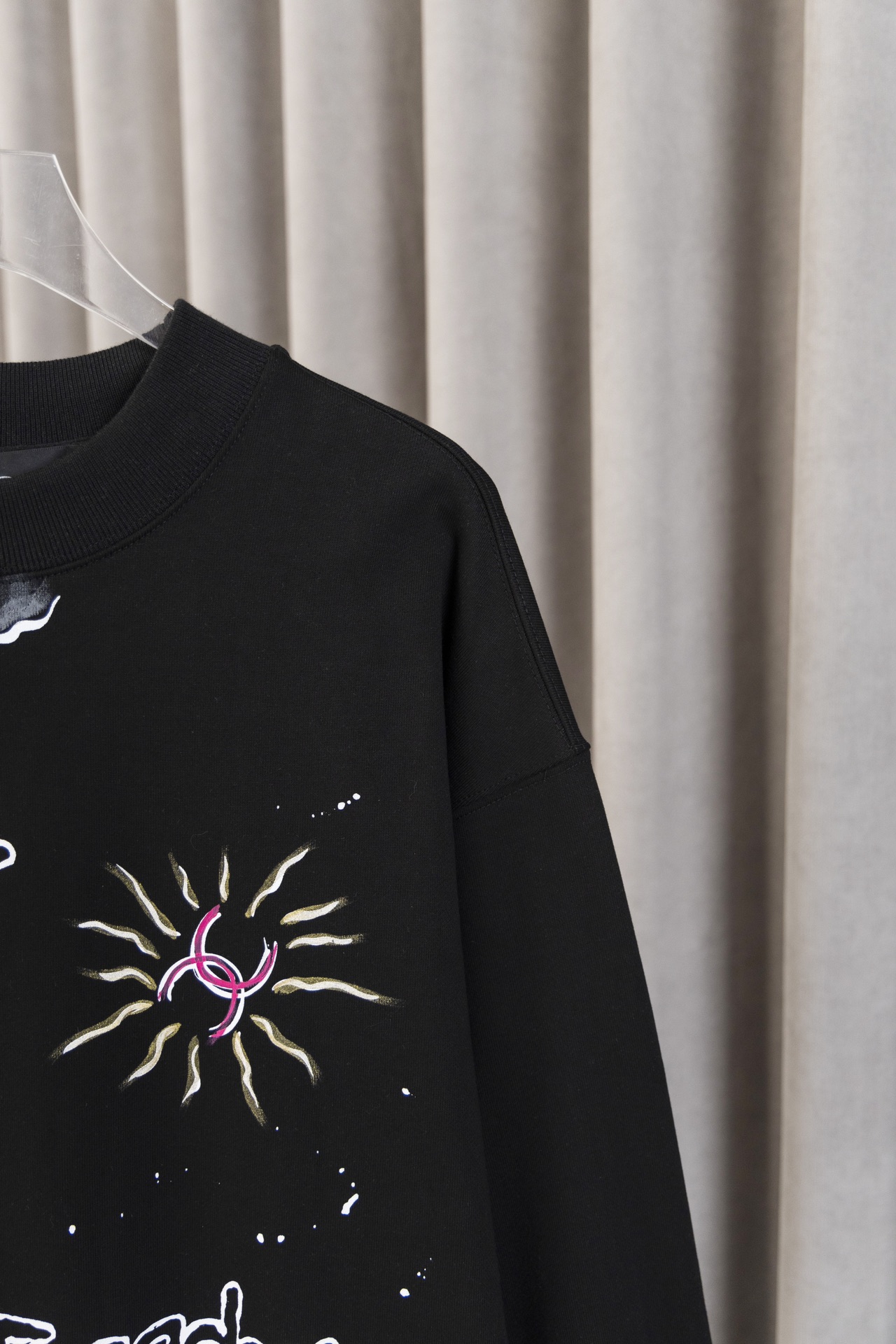 CU D16-top Version: Chanel Hand-Painted Doodles, Top-Class Jerseys, Heavy-Pound Fabric – On Sale Now! - 图片 8