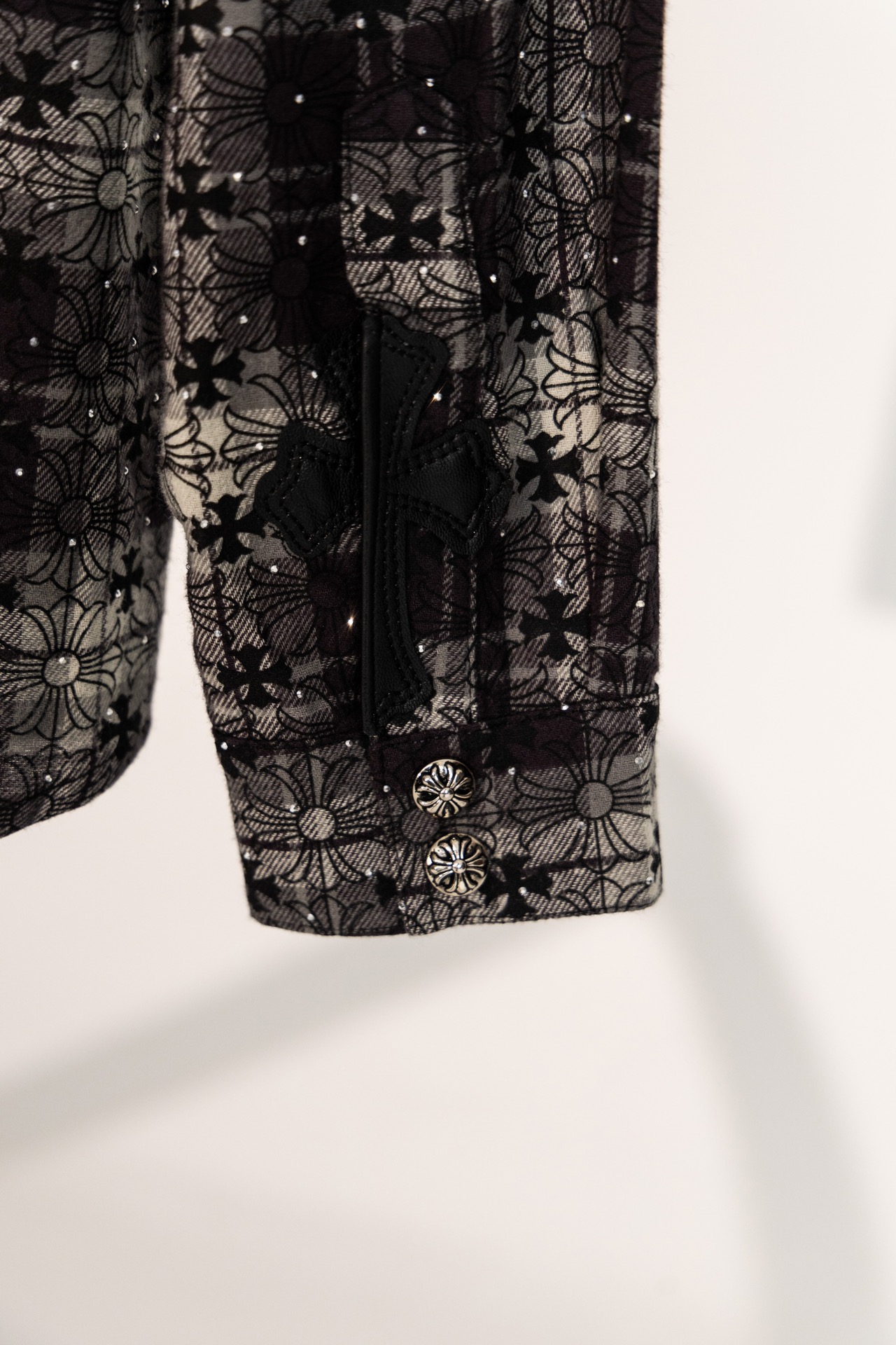 Luxurious Crome Hearts Puffer Jacket Collection: High-End Style for Fall/Winter Fashion - 图片 9