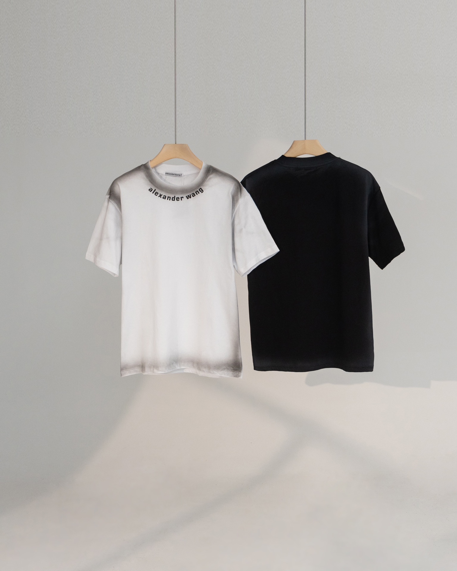 Alexander Wang’s High-Quality Ink-Jet T-Shirt Collection: Stylish Streetwear for Men and Women - 图片 3