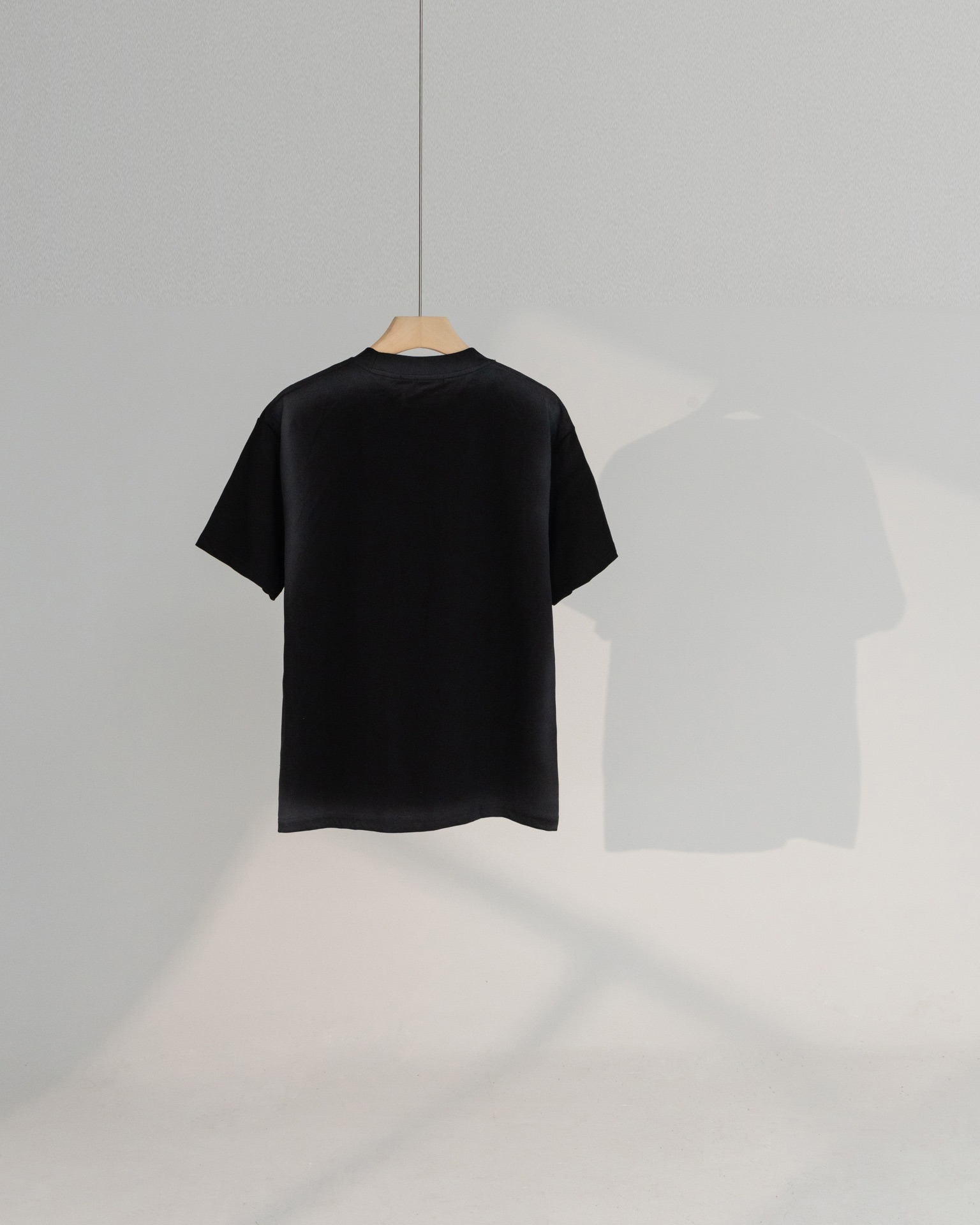 Alexander Wang’s High-Quality Ink-Jet T-Shirt Collection: Stylish Streetwear for Men and Women - 图片 5
