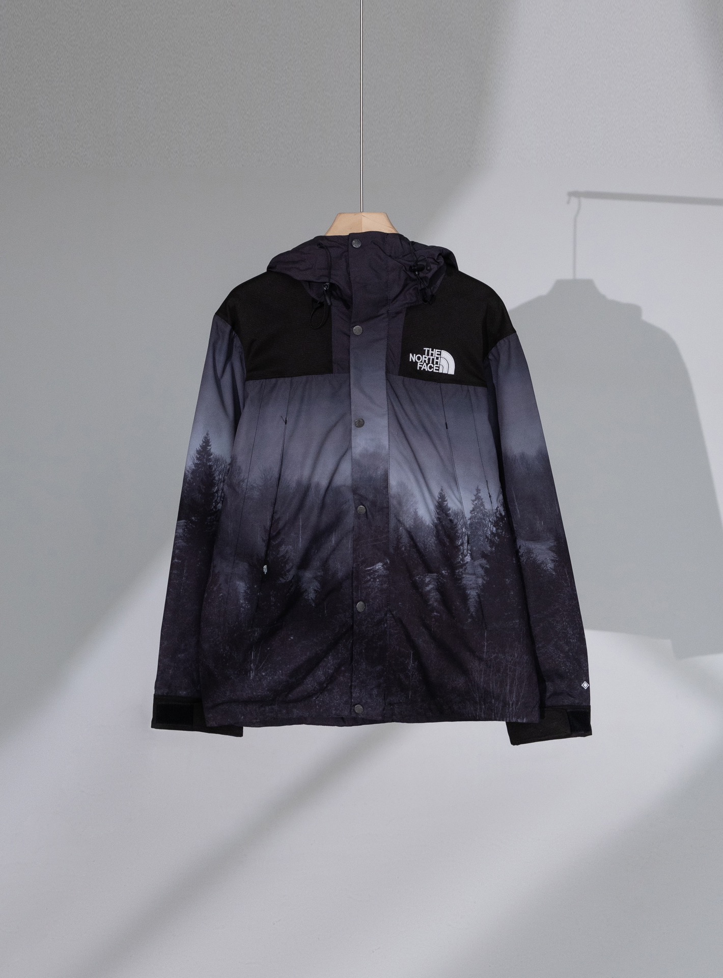 North Face FW23 Misty Forest Series Jacket: Waterproof, Windproof, Stylish Outdoor Wear - 图片 4