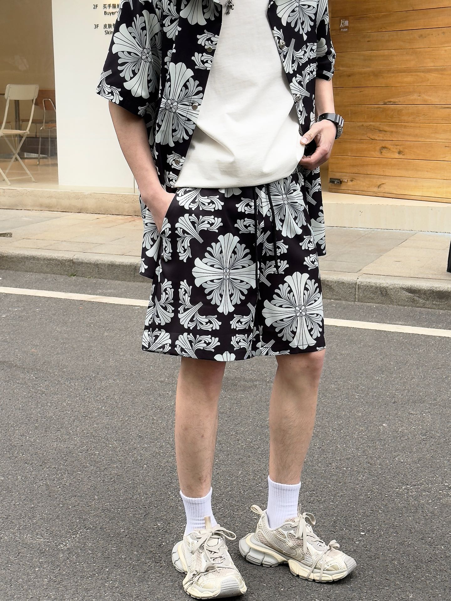 High-End Quality Hearts Iced Cotton Beach Shirt in Black, Sizes S-XL. - 图片 8