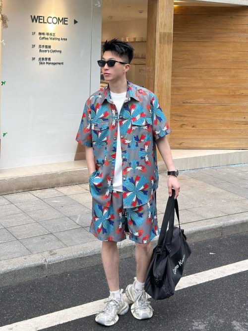 Men's Ice Silk Cotton Beach Print Short Sleeve Shirt & Shorts Set 1 Men's Ice Silk Cotton Beach Print Short Sleeve Shirt & Shorts Set