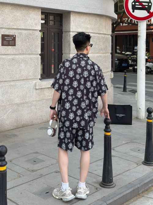 Choice Hearts Men's Cross Print Ice Silk Cotton Short Sleeve Shirt & Shorts Set 1 Choice Hearts Men's Cross Print Ice Silk Cotton Short Sleeve Shirt & Shorts Set