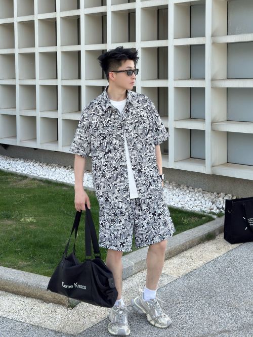 CHOICE HEARTS Ice Silk Cotton Graffiti Print Short Sleeve Shirt & Shorts Set
