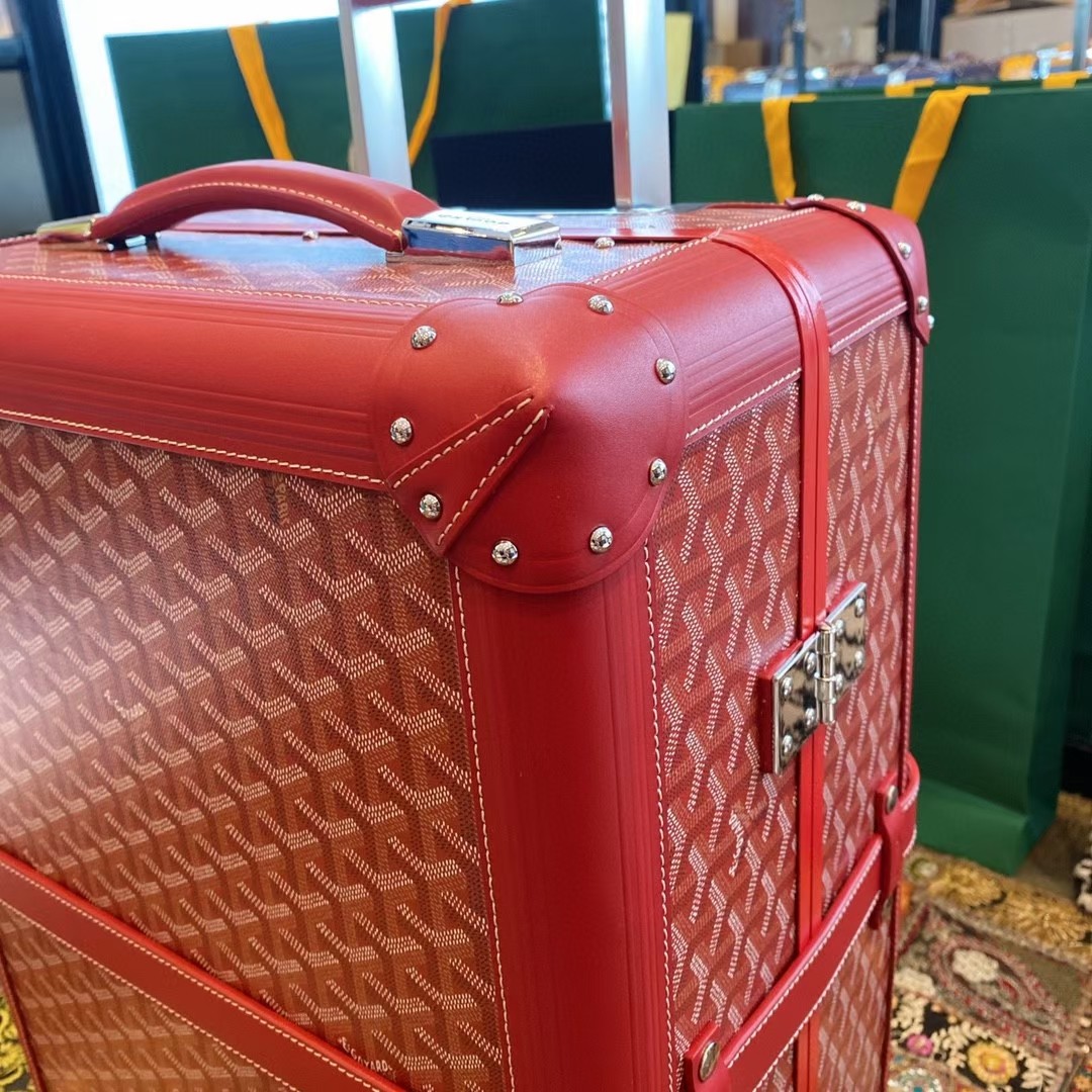 NO:269931,Detailed photos~~~ Red~ Korean counter version Goyard Goya The latest version upgraded version of the new color Goyard 20-inch boarding case I didn’t expect any brand that is more tasteful than Goya!  Multi-color options, classic color matching, canvas fabric with a fragrance, exquisite workmanship, and old-fashioned patterns are also particularly pleasing to the eye. Apart from Hermes, the best handmade high-luxury brand, a perfect interpretation of low-key luxury. The first choice for full-packaging and gifts for counters, hermes19860909细节实拍图～～～ 红色～韩国专柜版Goyard戈雅 专柜最新版升级版新色Goyard 20寸登机箱 想不到还有什么牌子比戈雅更具品味的了！多色可选 配色经典 帆布面料带着清香 做工精致 老花纹也特别耐看～除爱马仕外最好的手工高奢品牌,低调奢华的完美诠释.专柜全套包装送礼首选,,hermes,luggage