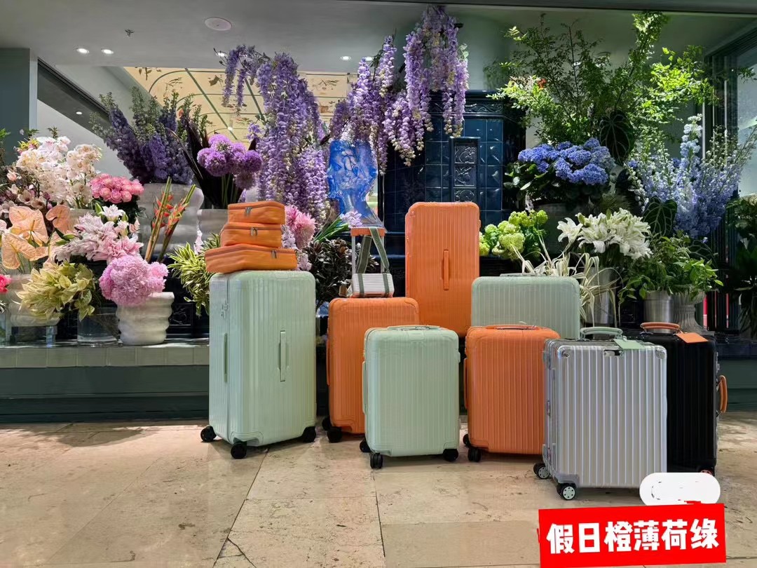 Road RD02 Luggage Set: 21-33 Inch, Holiday Orange, Ocean Blue, Mint Green 4 a1716896304088 7146
