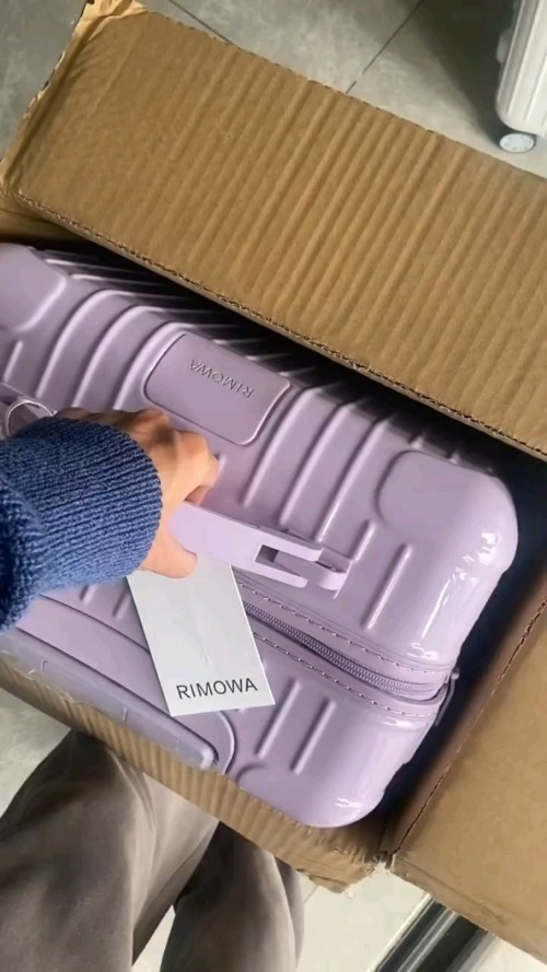 Rimowa Essential Cabin Suitcase - Lightweight & Durable Travel Companion 1 Rimowa Essential Cabin Suitcase - Lightweight & Durable Travel Companion