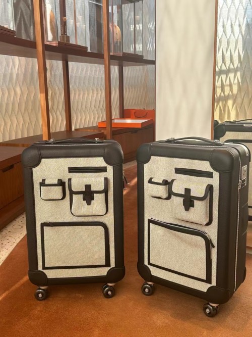 Hermès Cargo Suitcase: Stylish and Functional Luggage for the Modern Traveler