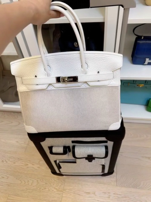 Elegant Handbag & Rolling Suitcase Set - White Leather & Canvas Travel Companion 1 Elegant Handbag & Rolling Suitcase Set - White Leather & Canvas Travel Companion