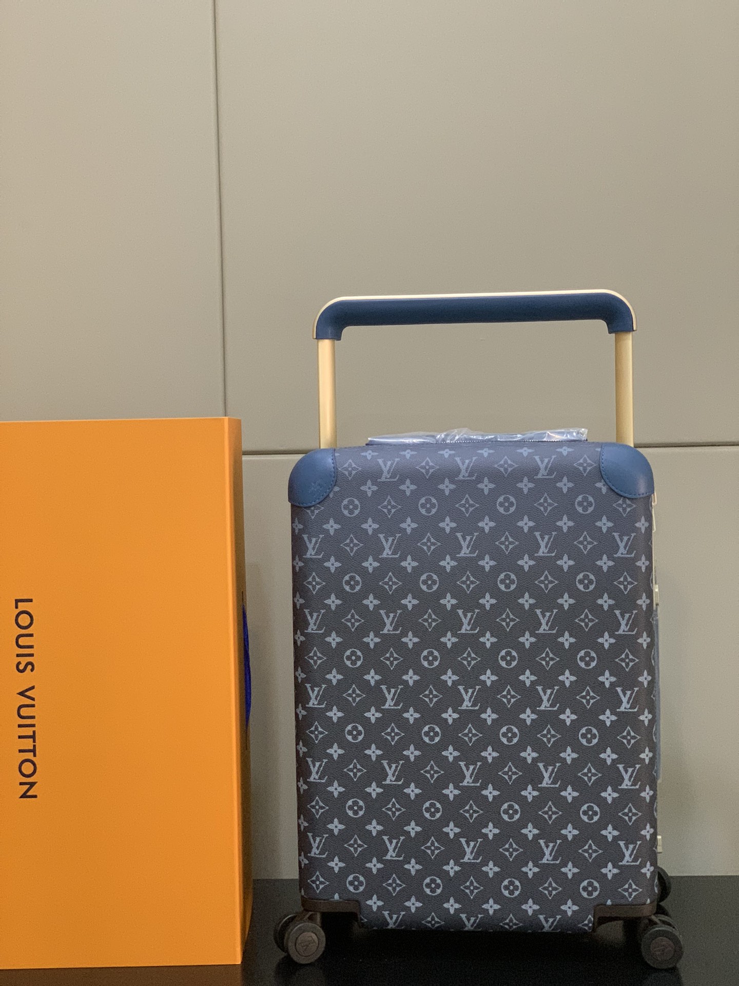 [Trolley Cases]original foreign order [55cm high cargo rod leather wrapped]