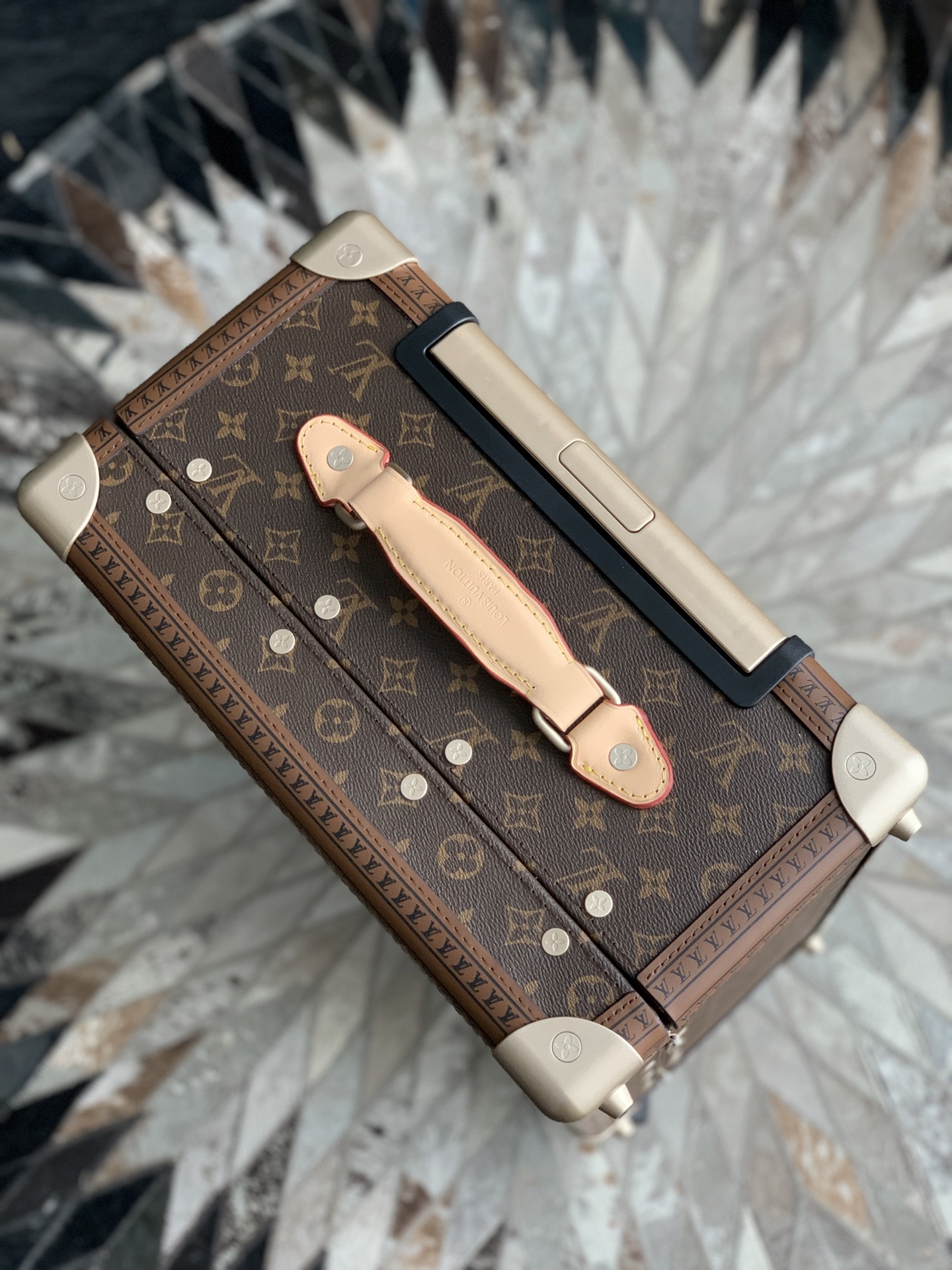 Louis Vuitton Rolling Trunk Monogram Canvas Leather Trim Suitcase 21" Carry-On 6 i1739699524132 5377 0 4