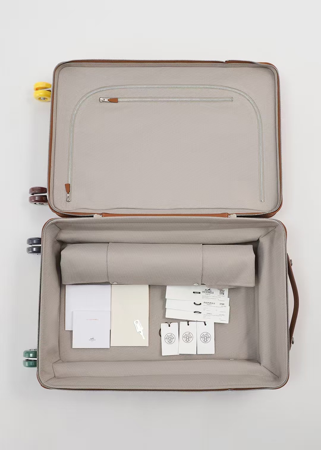 Hermès R.M.S. Cabin Trolley: Leather Trim, Spinner Wheels, and Adjustable Handle 10 a1748749440163 5458