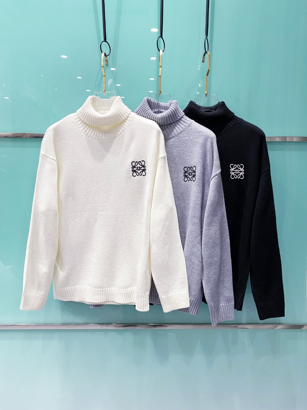 罗意威²⁰²⁴毛衣 2024秋冬最新系列，专柜1:1顶级复刻，顶级版本！厚薄适中，可以穿一整个冬天 潮人