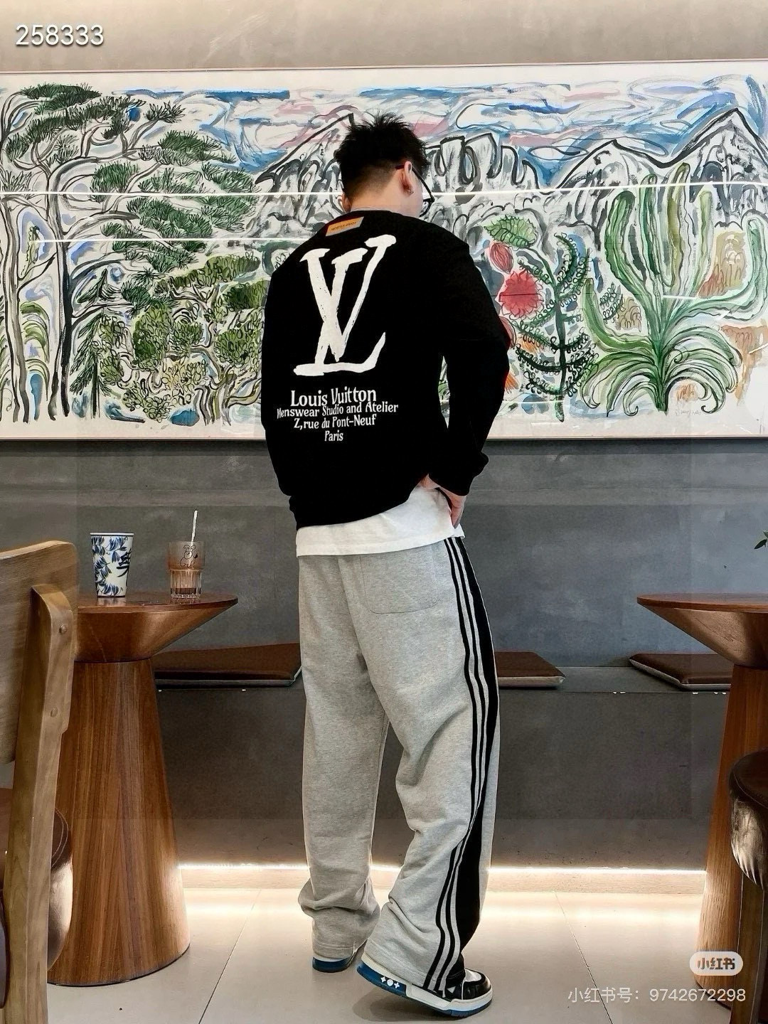 Louis Vuitton 23SS Logo Print Crewneck Sweatshirt - Unisex, Casual Fit