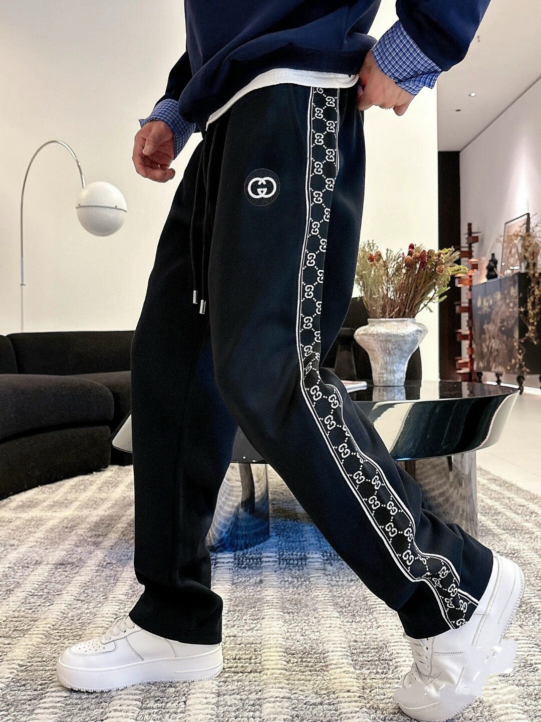 _db-9sBFPUNWpJ_3E8AtkNQYDfB5aGoT_jyySItQ