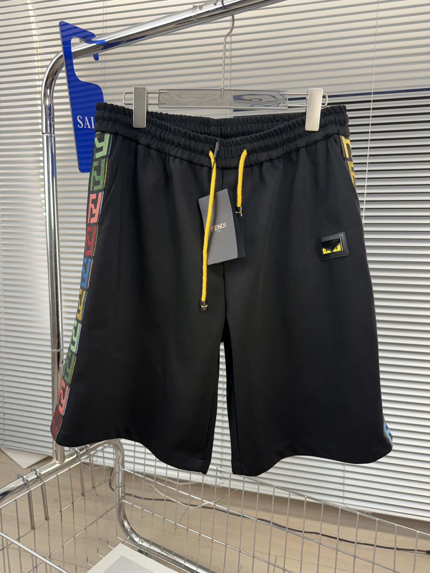 Fendi Shorts 05363